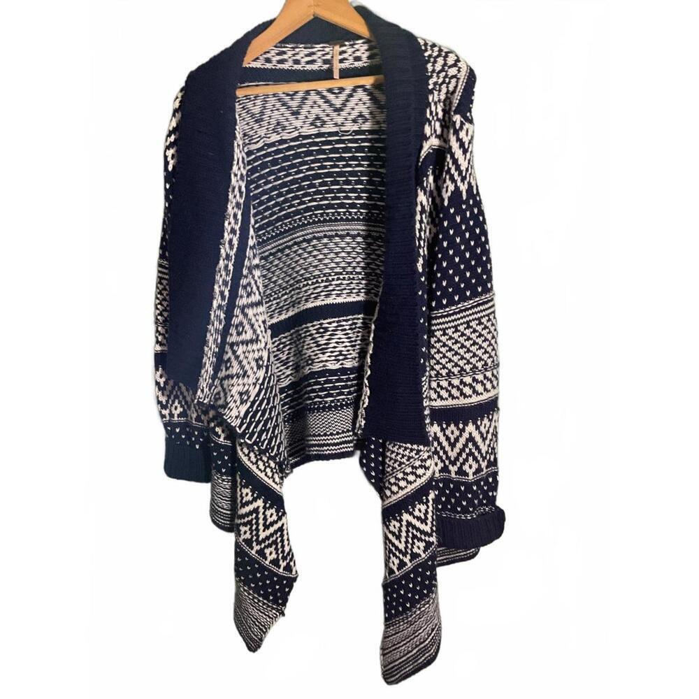 Poof New York Cozy Knitted Open Front Cardigan - Navy and White Pattern L
